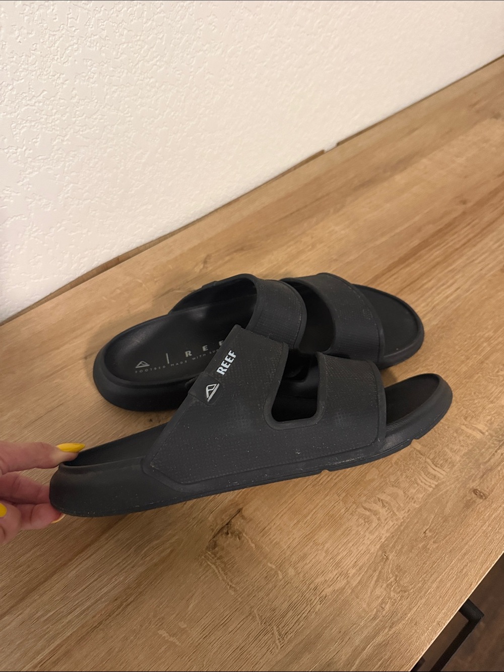 Reef Men’s Black Dual-Strap Slide Sandals